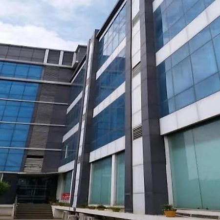 Avexia Premiere Agra Ξενοδοχείο Εξωτερικό φωτογραφία